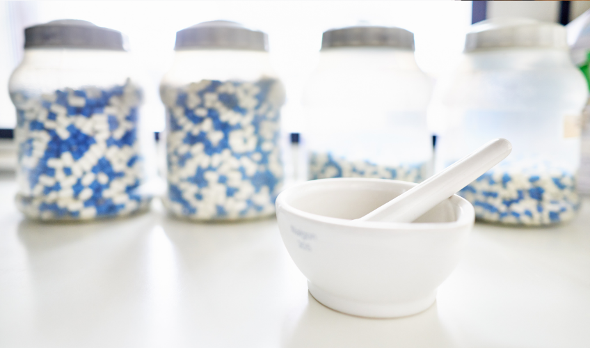 Medicines glass jar, drugs compounding bowl